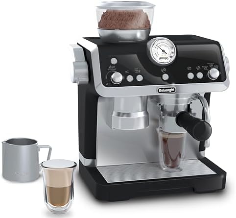 Casdon De’Longhi Toys Barista Coffee Machine. Toy Kitchen Playset for Kids with Moving Parts, Realistic Sounds and Magic Coffee Reveal. For Children Aged 3+